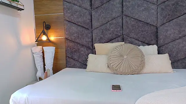 Snapshot of FernandaBrown__ chatting on March 6, 2026, 7:21 pm FernandaBrown online show from March 6, 2026, 7:21 pm