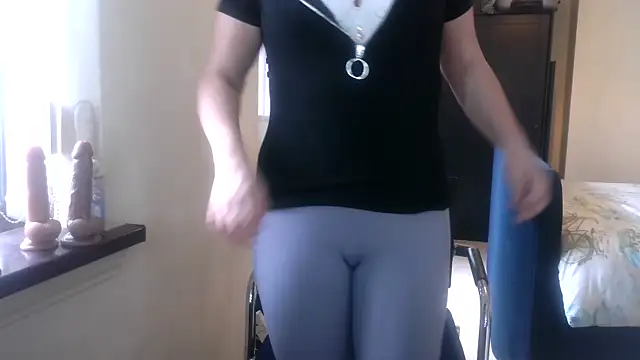 PerfectPage1979 online show from April 1, 2026, 1:23 pm