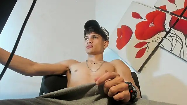 Jesshot bigcock20cm online show from June 23, 2026, 5:27 am