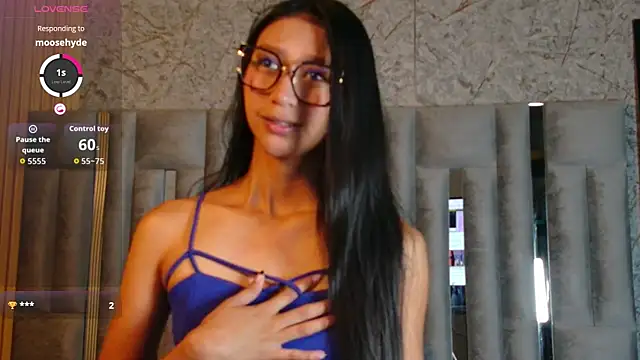 ThinPrincesss online show from February 15, 2026, 1:09 pm