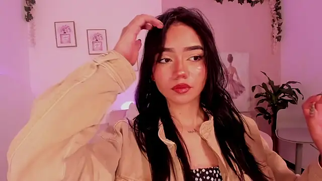 Mila jenner online show from February 21, 2026, 5:58 pm