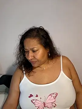 Nyomi browm online show from June 20, 2026, 4:04 am