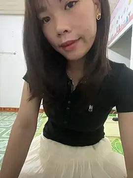 DoliceGirl2k online show from April 23, 2026, 12:51 pm
