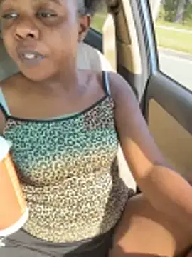 Ebony Queeen online show from May 6, 2026, 2:33 pm