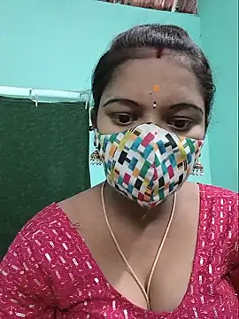 Snapshot of Tamilkannadacouple chatting on June 9, 2026, 4:24 am Tamilkannadacouple online show from June 9, 2026, 4:24 am