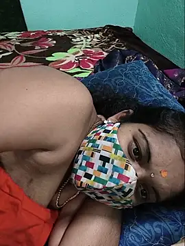 Snapshot of Tamilkannadacouple chatting on June 14, 2026, 4:31 pm Tamilkannadacouple online show from June 14, 2026, 4:31 pm