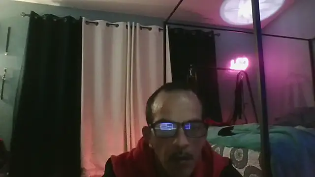 bellaskeykeeper online show from February 9, 2026, 9:02 am