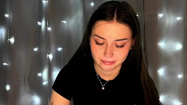 Snapshot of bellarison chatting on March 12, 2026, 7:42 pm bellarison online show from March 12, 2026, 7:42 pm