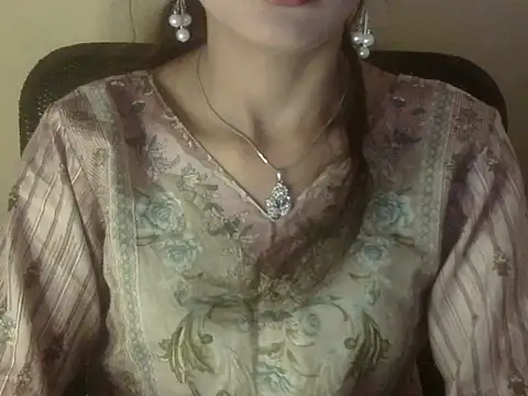 Mehaak  online show from May 7, 2026, 6:52 am
