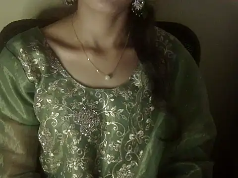 Mehaak  online show from May 8, 2026, 5:40 pm