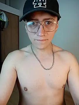 Emmanuel Lust online show from March 12, 2026, 1:39 pm