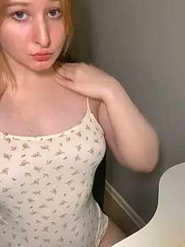 MargoPinky1 online show from May 7, 2026, 7:41 pm