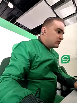 Snapshot of Kenny-M chatting on February 5, 2026, 2:11 pm Kenny-M online show from February 5, 2026, 2:11 pm