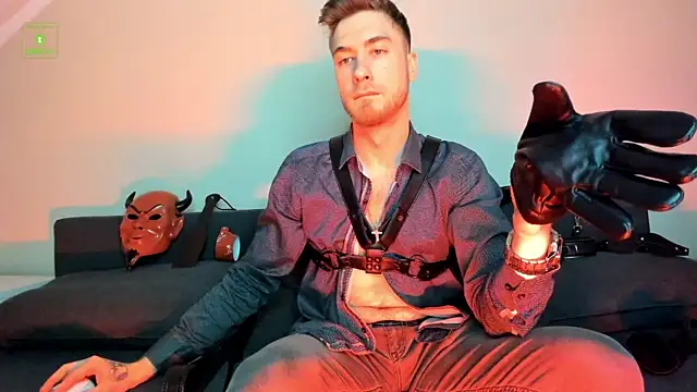 Snapshot of Harvey_Wiliams chatting on April 3, 2026, 5:16 am Harvey Wiliams online show from April 3, 2026, 5:16 am