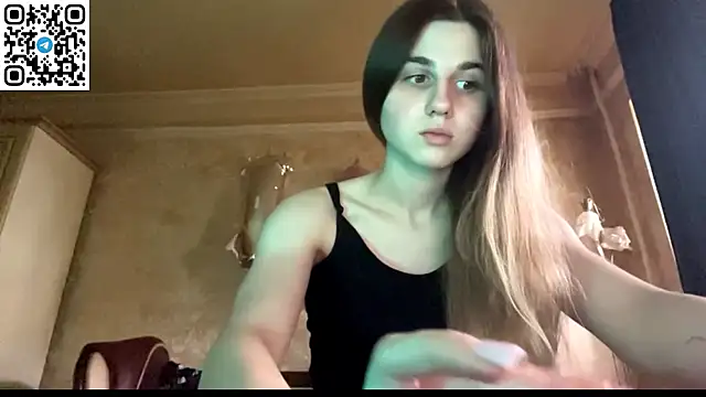 Snapshot of LovelySilk_63 chatting on May 17, 2026, 7:17 am LovelySilk 63 online show from May 17, 2026, 7:17 am
