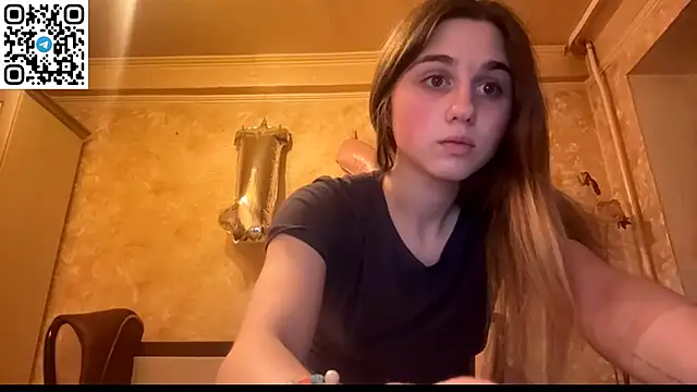 Snapshot of LovelySilk_63 chatting on May 30, 2026, 6:49 pm LovelySilk 63 online show from May 30, 2026, 6:49 pm