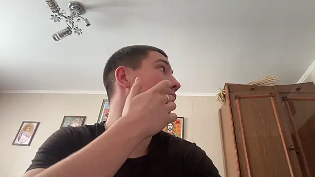 Snapshot of MoonlightVera chatting on February 18, 2026, 9:05 am MoonlightVera online show from February 18, 2026, 9:05 am