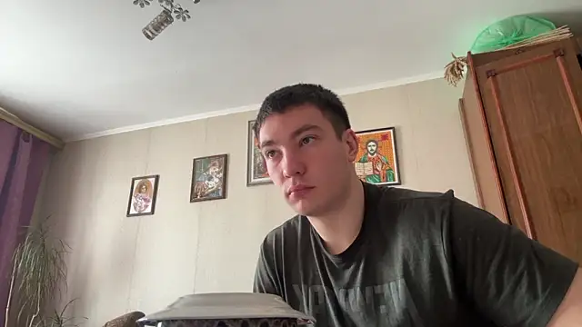 Snapshot of MoonlightVera chatting on March 23, 2026, 8:07 am MoonlightVera online show from March 23, 2026, 8:07 am