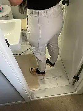 Danielarivas1469 online show from February 5, 2026, 4:11 pm