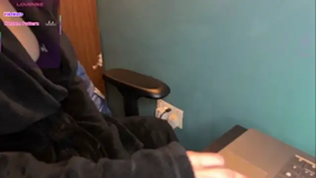 Snapshot of JadeAlexis403 chatting on February 15, 2026, 10:28 pm JadeAlexis403 online show from February 15, 2026, 10:28 pm