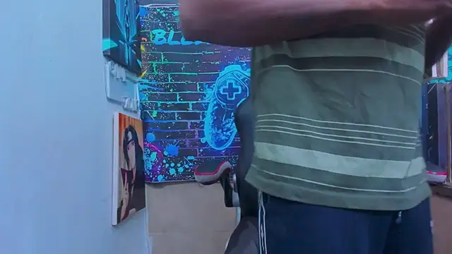 Jeanpieroo26 online show from February 16, 2026, 7:32 pm