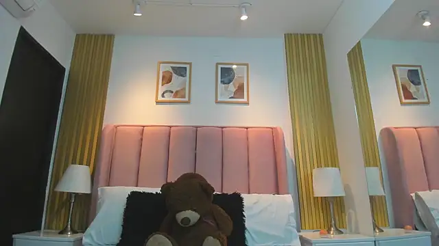 Shopia Bella online show from February 6, 2026, 9:07 pm