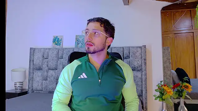 Snapshot of NICK_MOSS_ chatting on February 13, 2026, 10:55 am NICK MOSS online show from February 13, 2026, 10:55 am