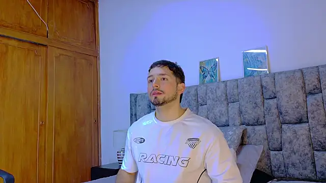 NICK MOSS  online show from March 15, 2026, 1:06 pm