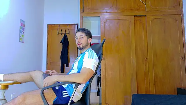 NICK MOSS  online show from March 24, 2026, 1:38 pm