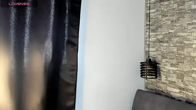 Snapshot of ASHLEY_COLLINS1 chatting on March 18, 2026, 1:14 pm ASHLEY COLLINS1 online show from March 18, 2026, 1:14 pm