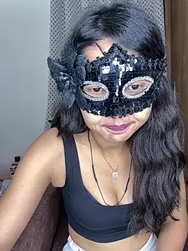 Snapshot of raavigirl chatting on May 9, 2026, 6:02 pm raavigirl online show from May 9, 2026, 6:02 pm