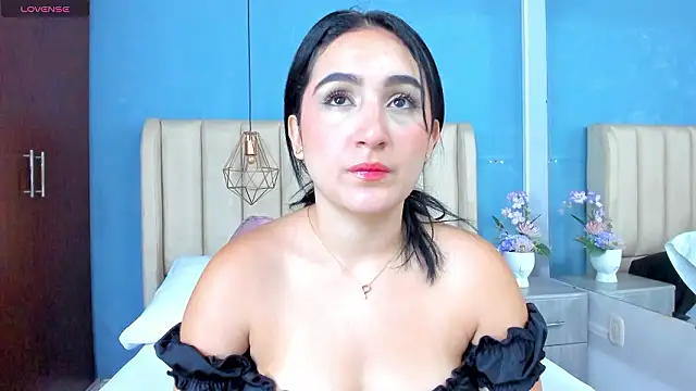 Hilary dolce online show from March 21, 2026, 4:06 am