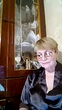 Snapshot of SophieBurns chatting on June 16, 2026, 5:15 pm SophieBurns online show from June 16, 2026, 5:15 pm
