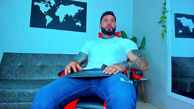 Alessrose online show from March 13, 2026, 7:31 pm