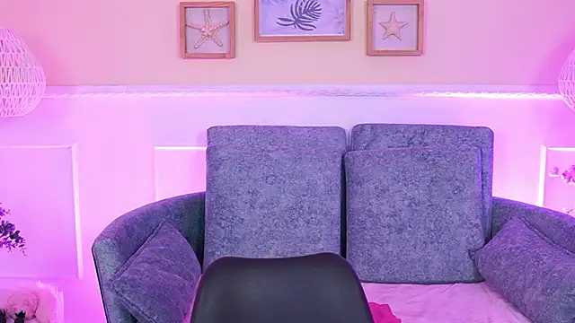 ElectraJonesX online show from March 19, 2026, 11:36 am