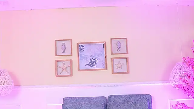 ElectraJonesX online show from March 20, 2026, 11:37 am