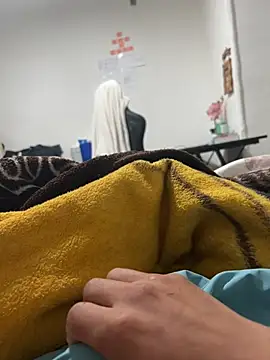 Snapshot of fer593que chatting on March 5, 2026, 1:07 pm fer593que online show from March 5, 2026, 1:07 pm