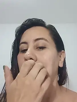 Sophie Tyler online show from June 15, 2026, 7:49 pm
