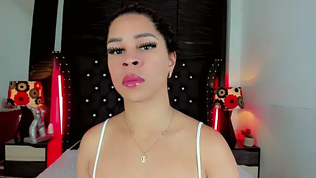 Makeyla Fox  online show from March 5, 2026, 12:45 pm