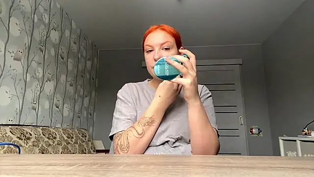 KrisCutia online show from February 8, 2026, 5:11 am