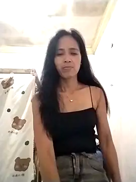 Snapshot of sweet_maxine44 chatting on April 5, 2026, 12:02 pm sweet maxine44 online show from April 5, 2026, 12:02 pm