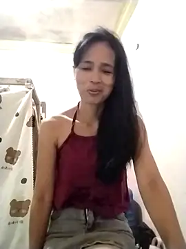 Snapshot of sweet_maxine44 chatting on April 7, 2026, 10:37 am sweet maxine44 online show from April 7, 2026, 10:37 am