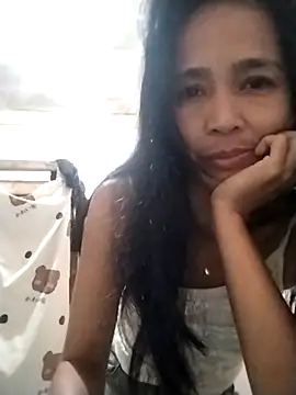 Snapshot of sweet_maxine44 chatting on April 16, 2026, 10:34 pm sweet maxine44 online show from April 16, 2026, 10:34 pm