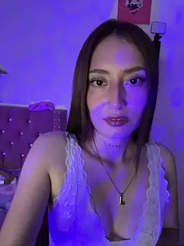 Snapshot of Lis_peach chatting on May 18, 2026, 6:19 am Lis peach online show from May 18, 2026, 6:19 am