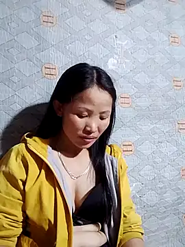 nhynhy11 online show from March 6, 2026, 2:24 pm