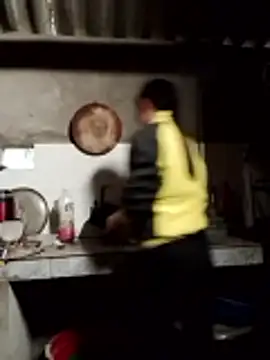 nhynhy11 online show from March 12, 2026, 11:44 pm