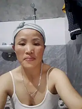 nhynhy11 online show from March 21, 2026, 2:20 pm