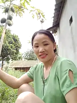 nhynhy11 online show from March 27, 2026, 8:26 am