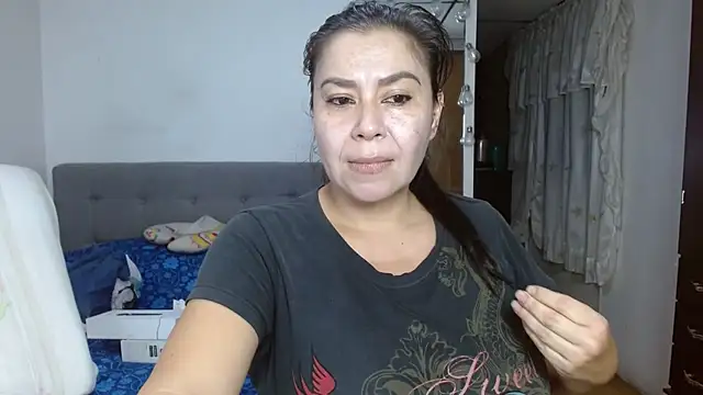 Karo sexy online show from October 4, 2025, 6:00 am