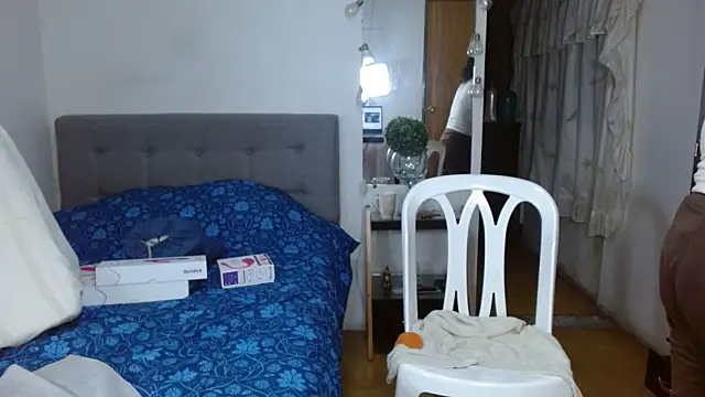 Karo sexy online show from October 22, 2025, 6:24 am